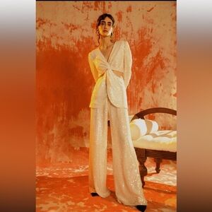 MARKARIAN | White Sequin Side Cutout Top with Twist Front Detail Size 14